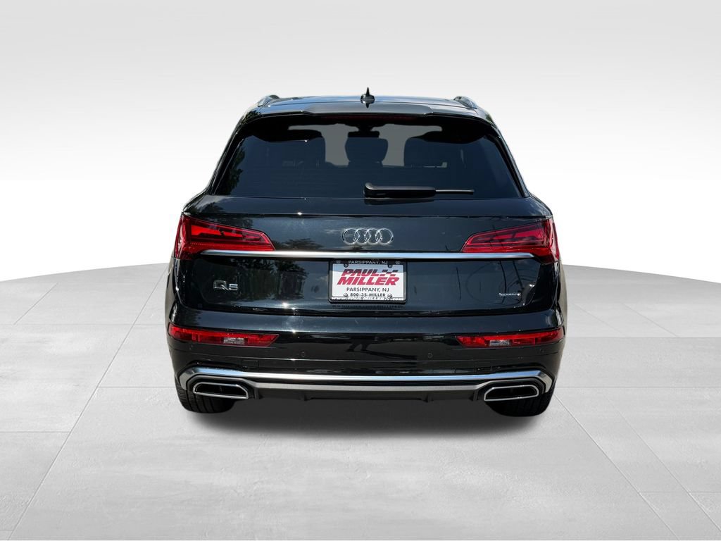 Used 2023 Audi Q5 2.0T Premium w/ Convenience Package AWD/4WD image 7