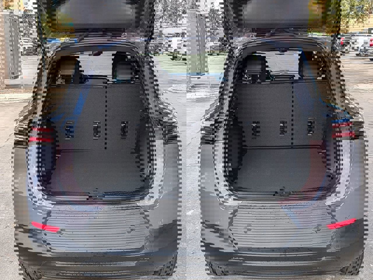 New 2026 Chevrolet Equinox EV LT image 22