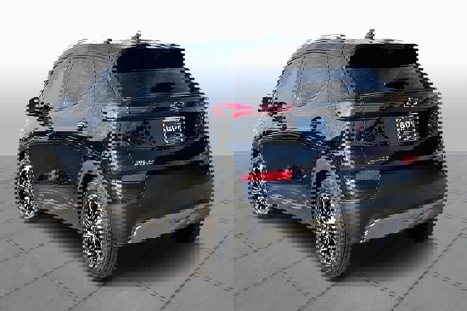 Used 2022 Chevrolet Bolt EUV Premier w/ Sun & Sound Package image 12