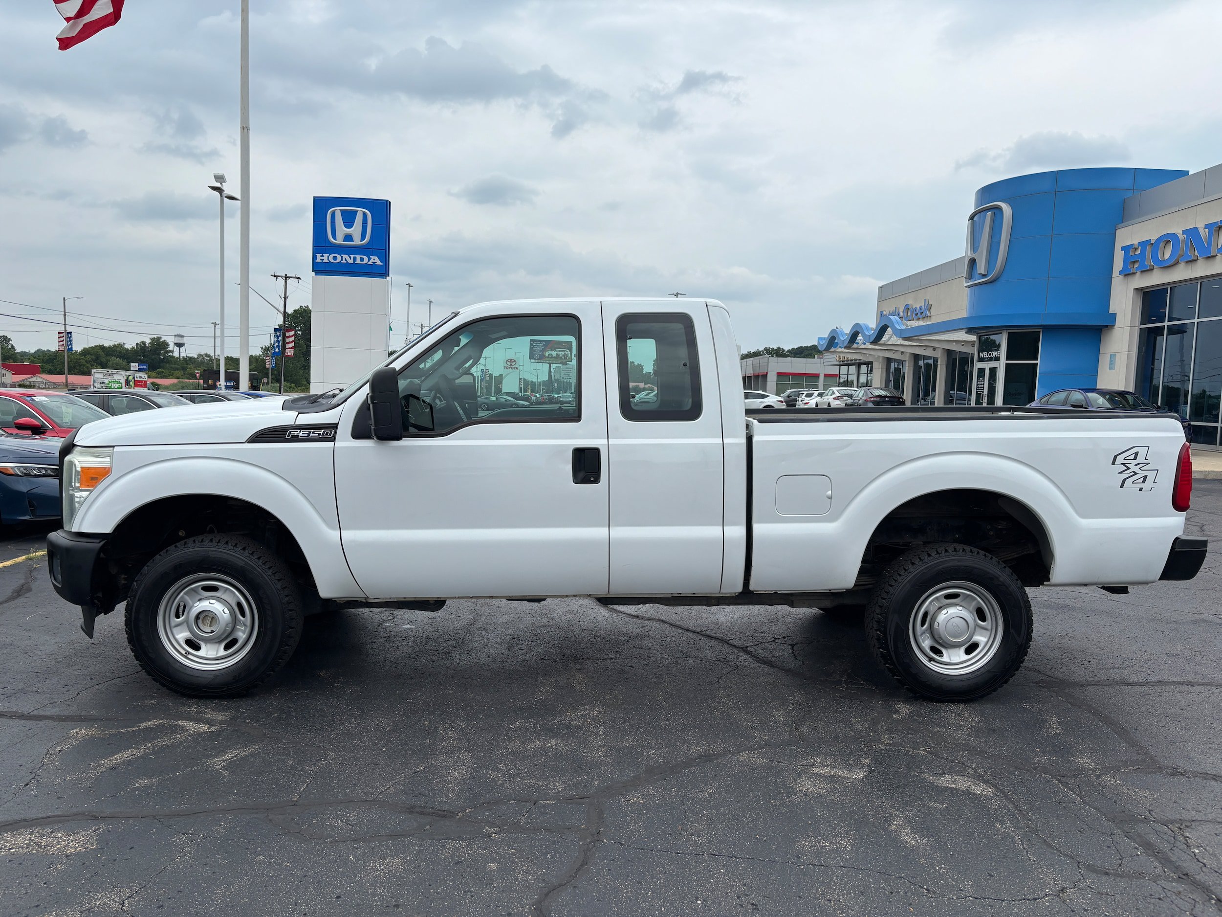 Used 2011 Ford F350 XL w/ Skid Plate Pkg AWD/4WD image 1