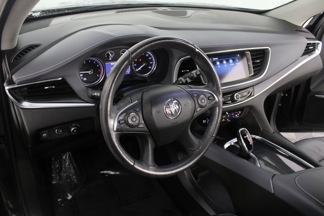 Used 2021 Buick Enclave Essence w/ LPO, Luxury Package image 8