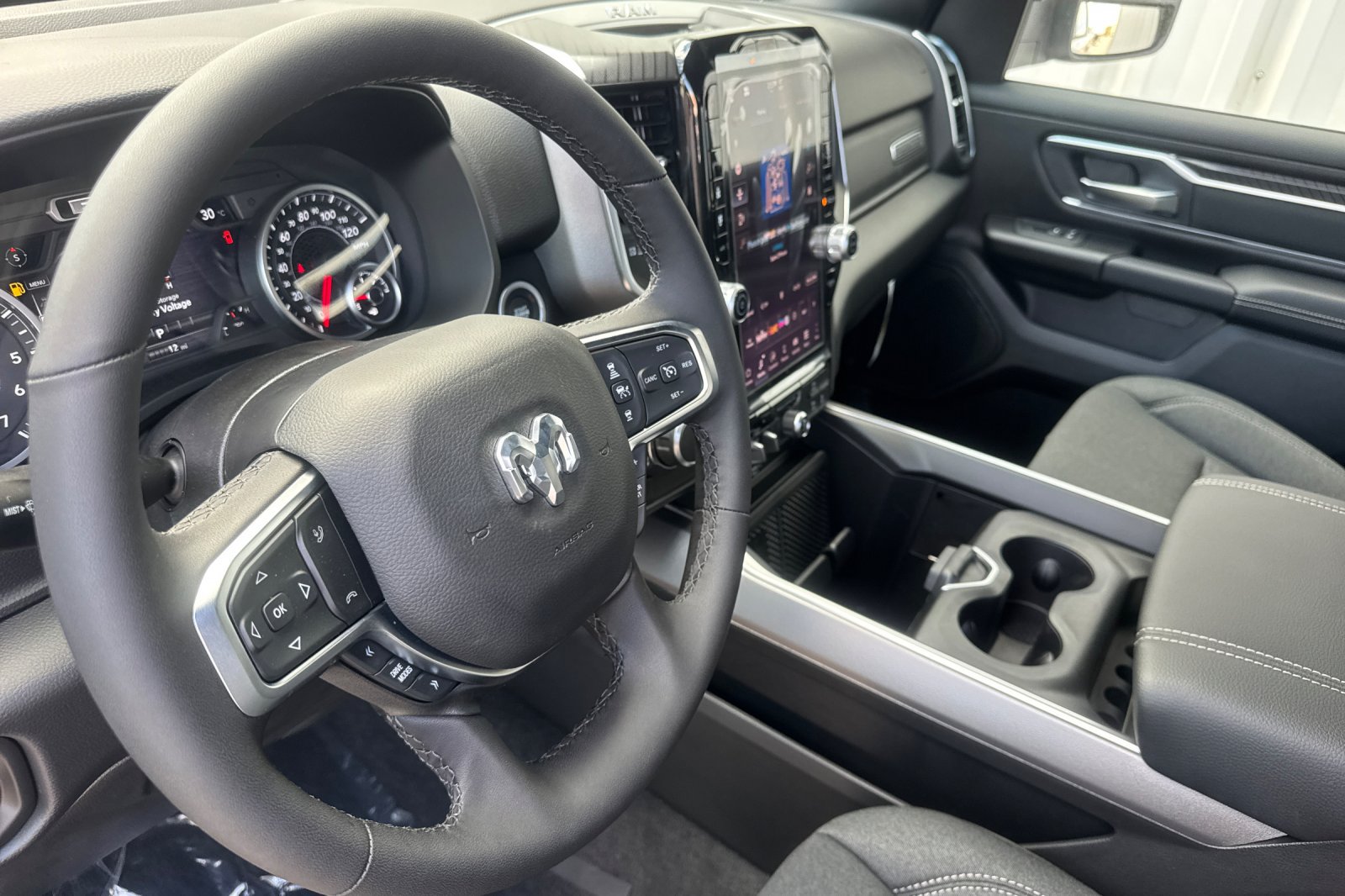 New 2027 RAM 1500 Big Horn AWD/4WD image 9