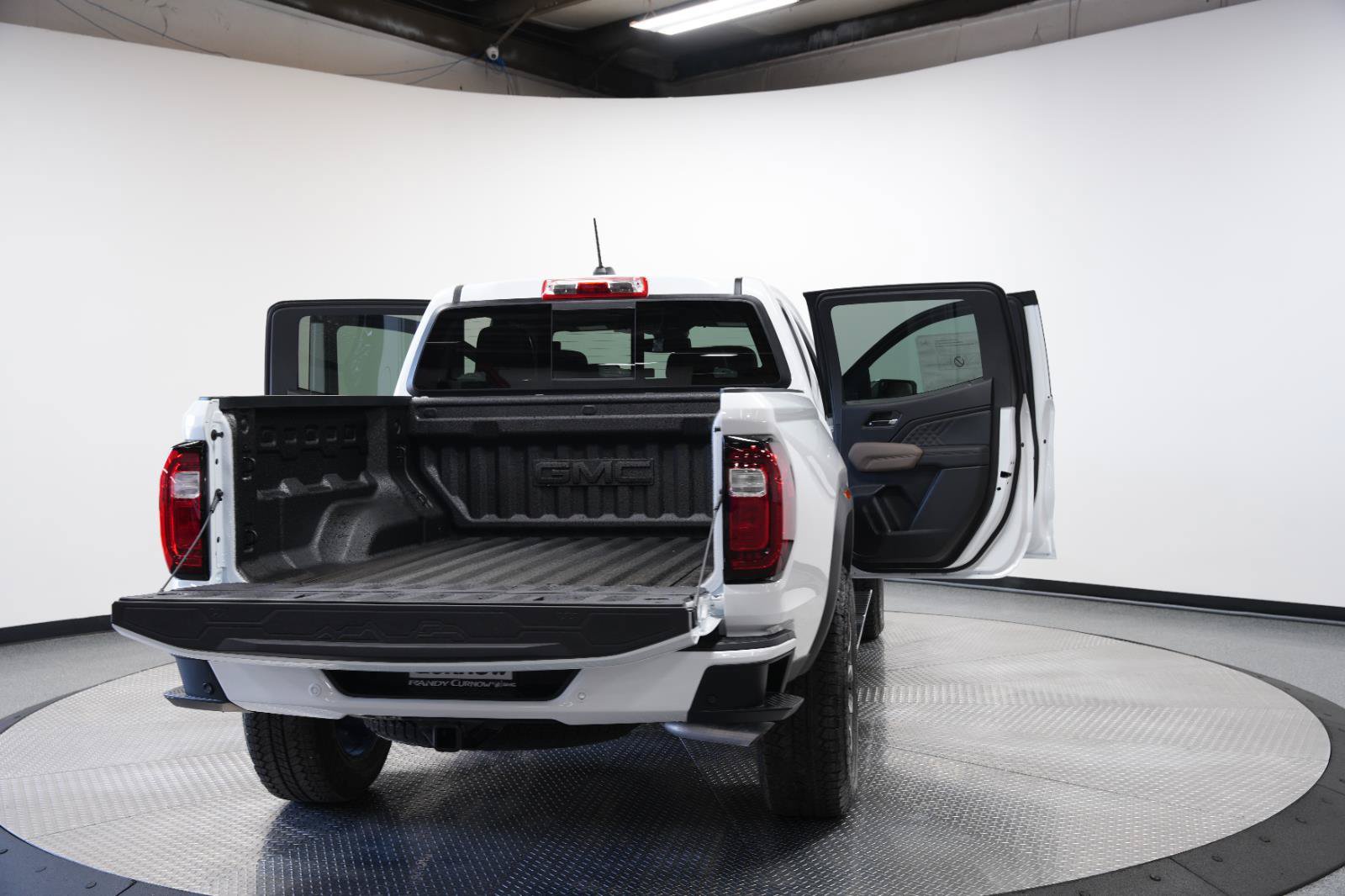 New 2026 GMC Canyon Denali AWD/4WD image 11