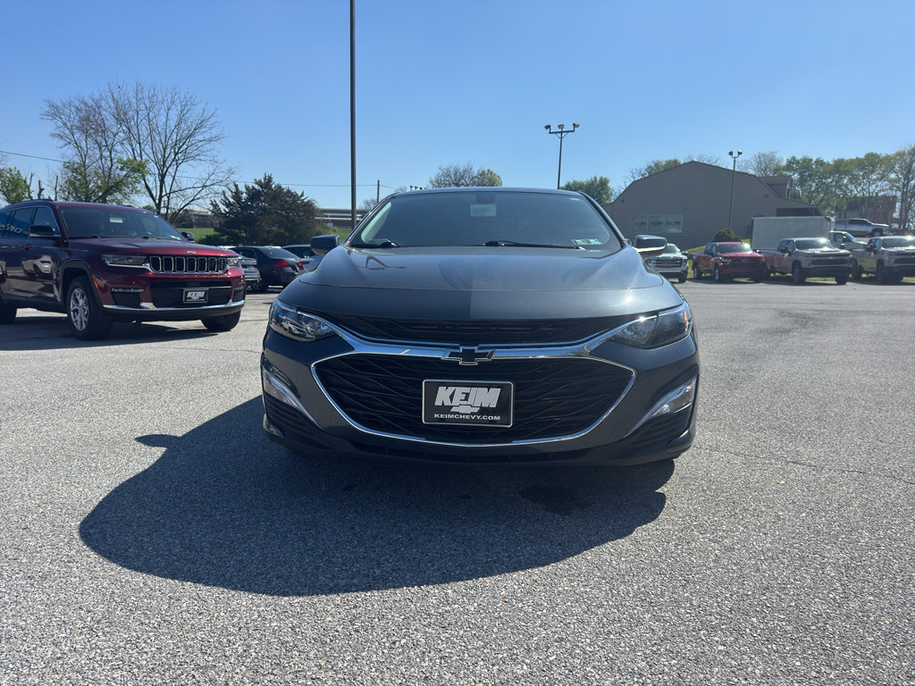 Used 2021 Chevrolet Malibu RS FWD image 2
