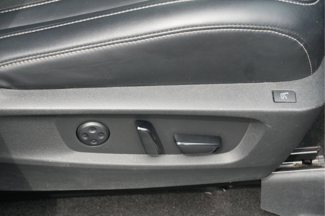 Used 2023 INFINITI QX60 Sensory w/ Cargo Package AWD/4WD image 21
