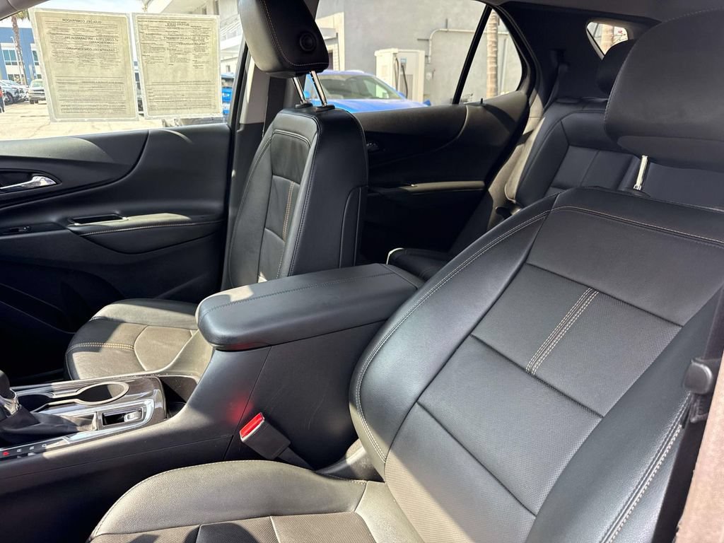 Used 2023 Chevrolet Equinox Premier FWD image 24