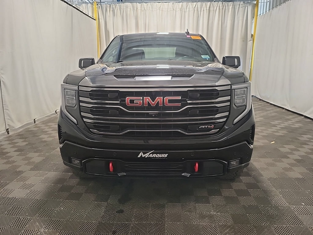 Used 2022 GMC Sierra 1500 AT4 w/ Technology Package AWD/4WD image 3