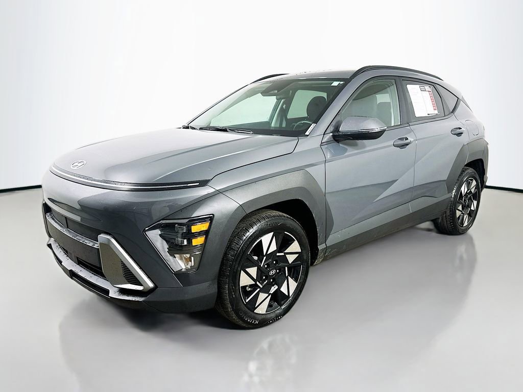 Used 2025 Hyundai Kona SEL video 3