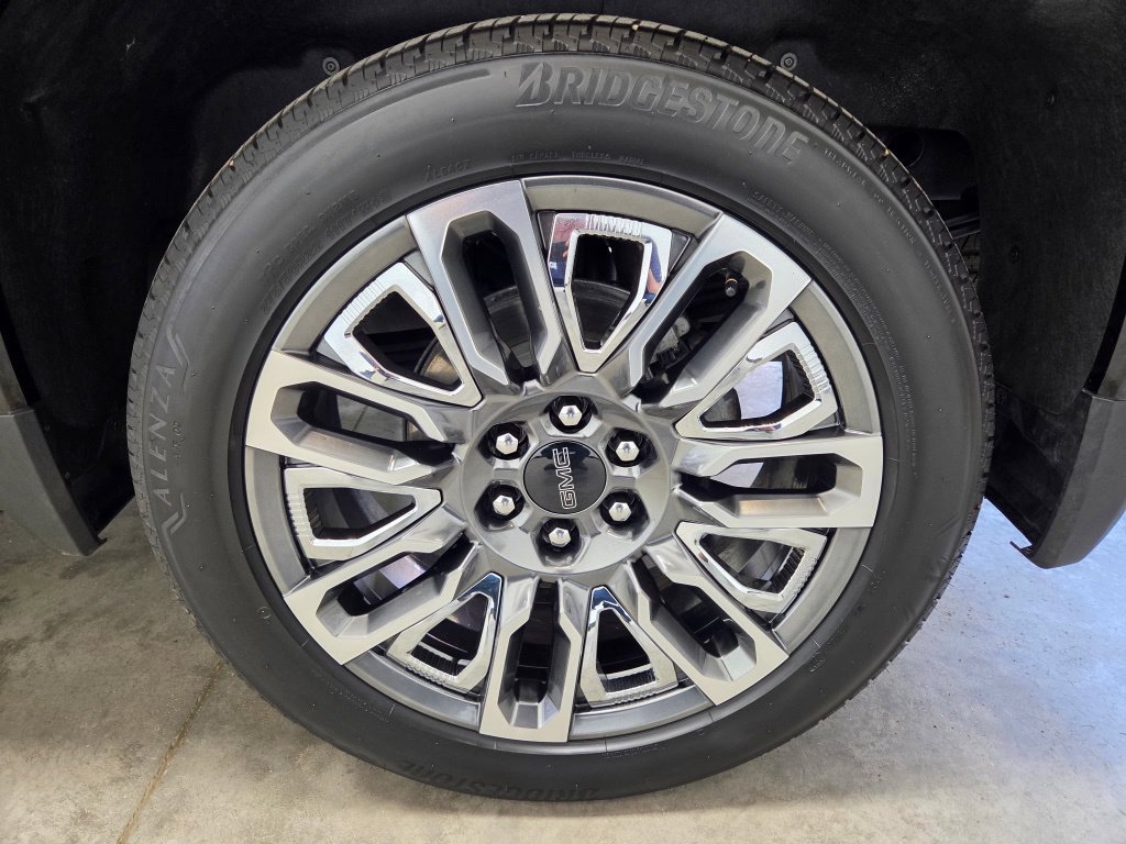 Used 2026 GMC Sierra 1500 Denali Ultimate AWD/4WD image 17