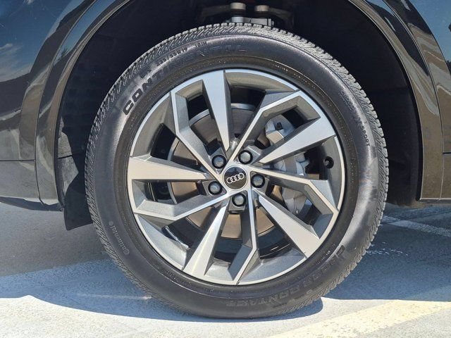 Used 2023 Audi Q5 2.0T Premium w/ Convenience Package AWD/4WD image 22