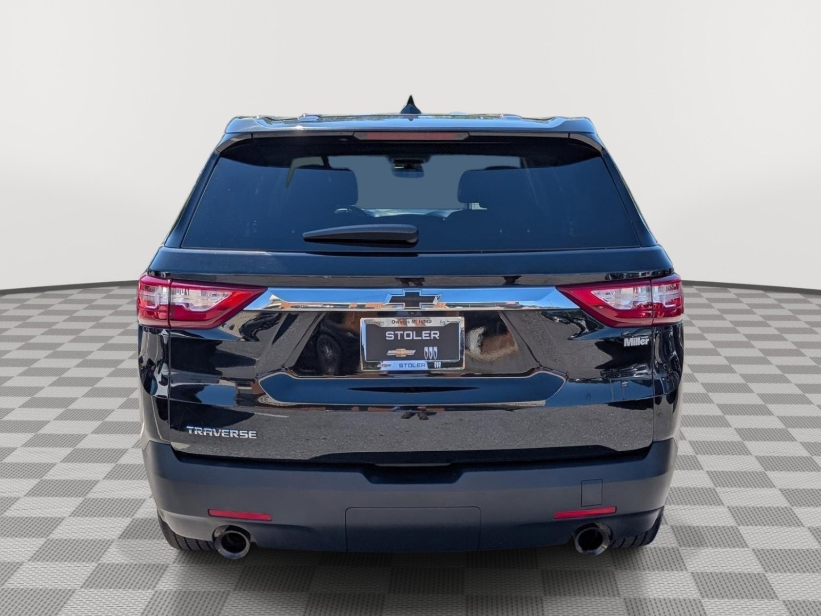 Used 2018 Chevrolet Traverse LS FWD image 4