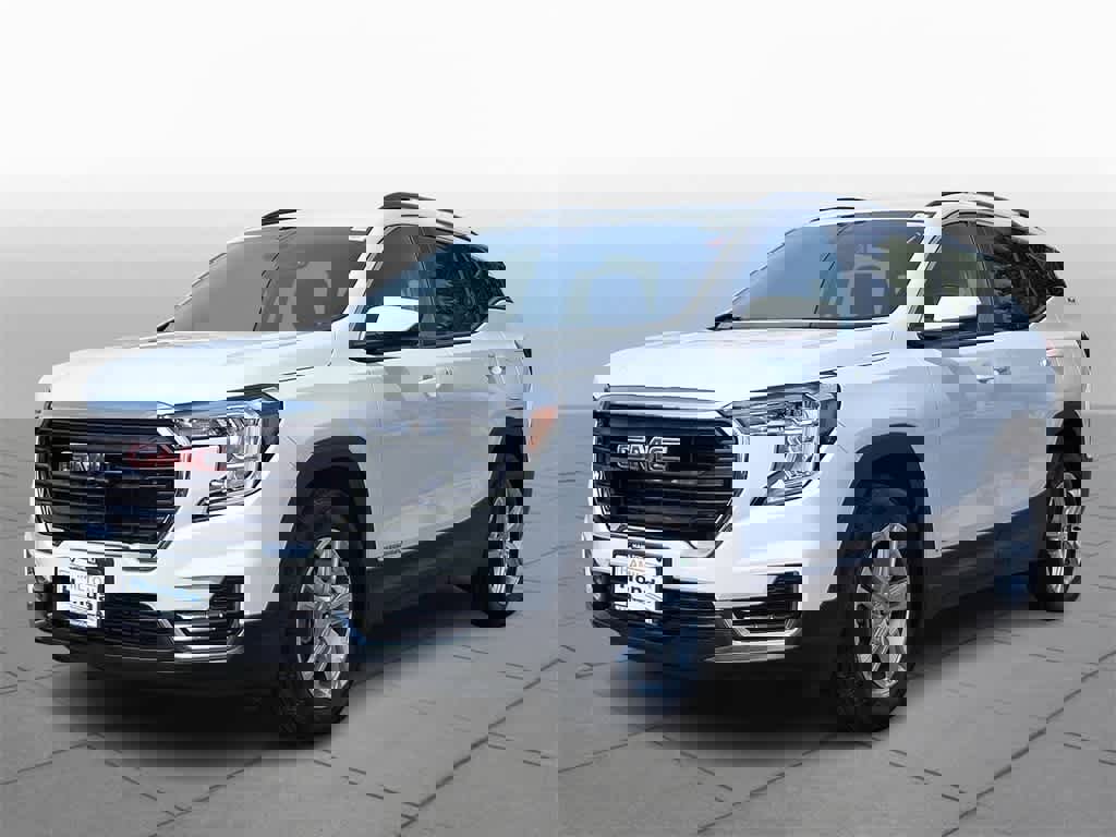Used 2022 GMC Terrain SLE w/ Driver Convenience Package