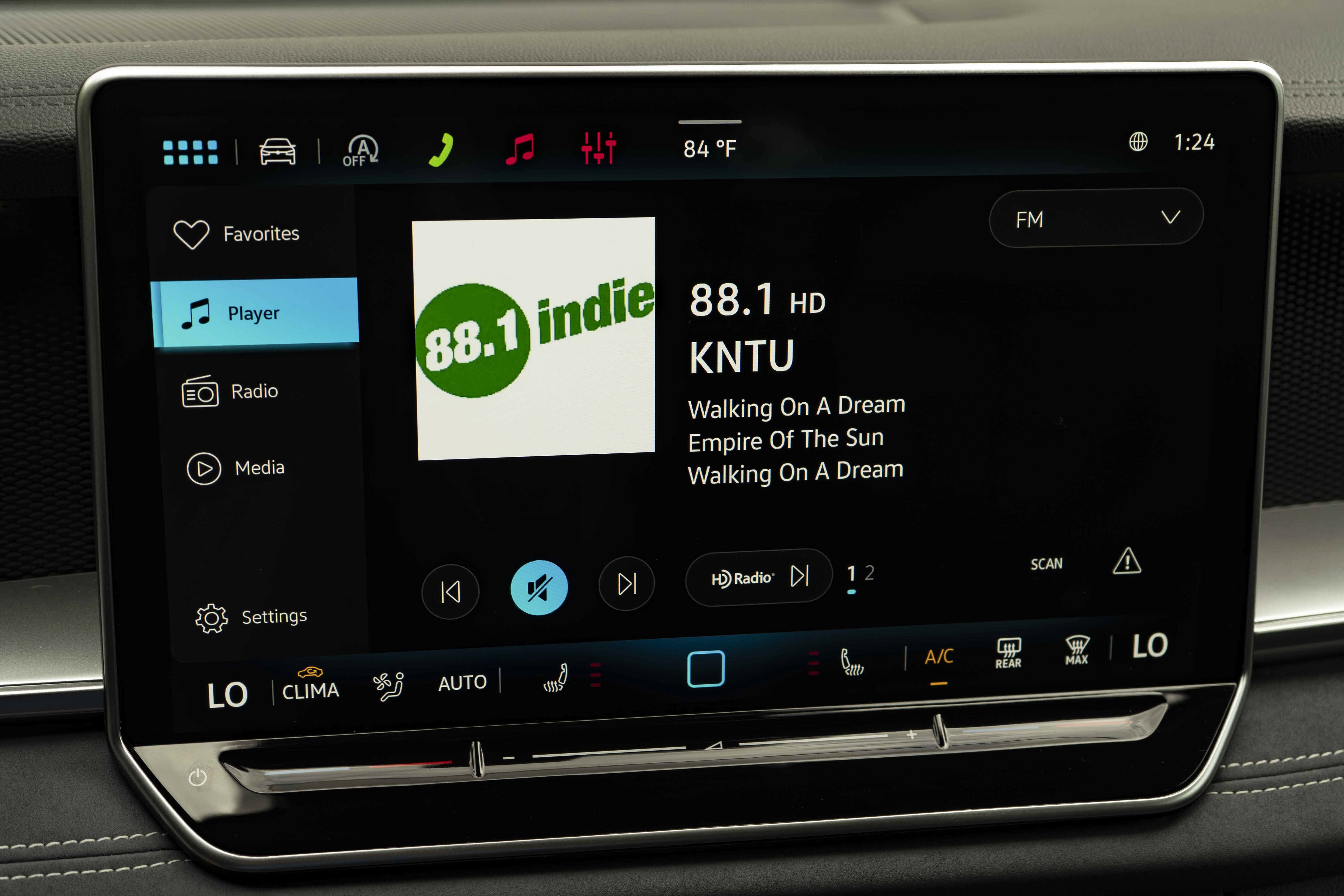 Certified 2026 Volkswagen Tiguan SE R-Line FWD image 26