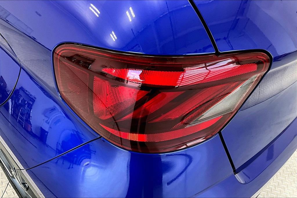 Used 2023 Hyundai Venue SEL FWD image 30