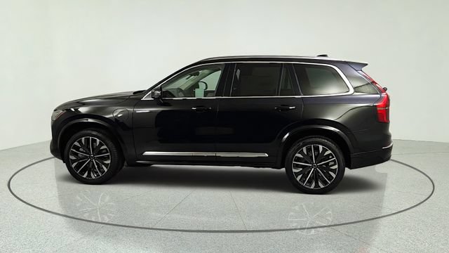 New 2026 Volvo XC90 T8 Plus w/ Protection Package AWD/4WD image 4