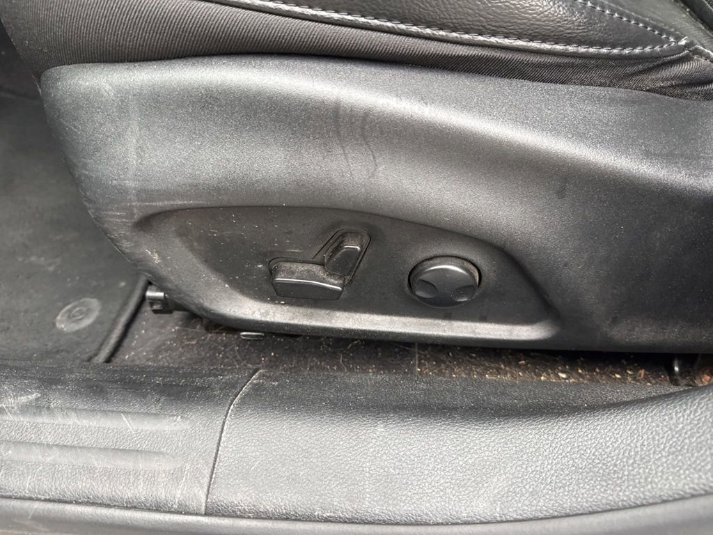 Used 2023 Jeep Compass Latitude image 9