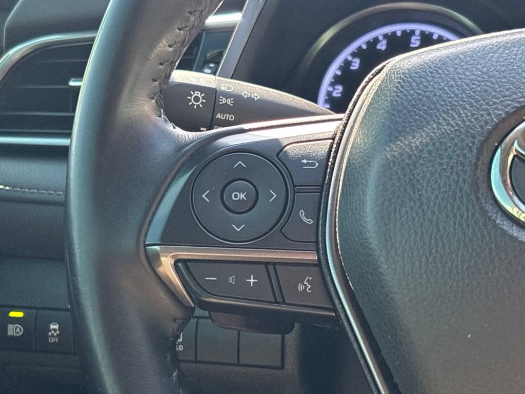 Used 2023 Toyota Camry SE FWD image 19