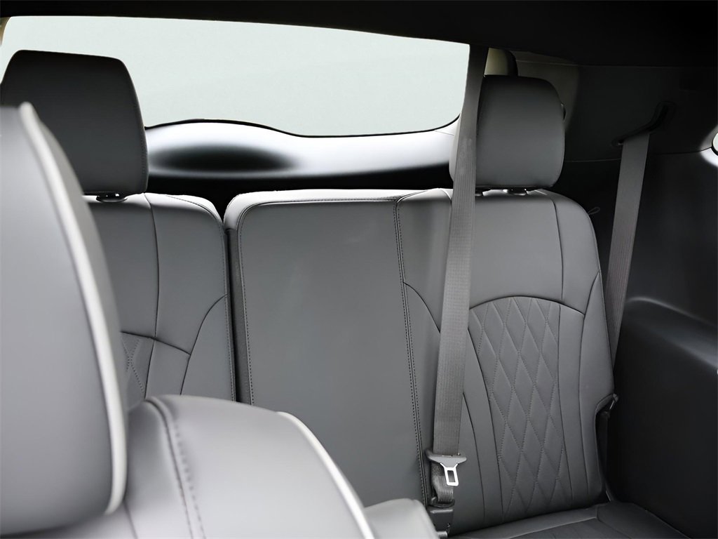 Used 2023 Buick Enclave Avenir w/ Trailering Package, 5000 lbs. image 16