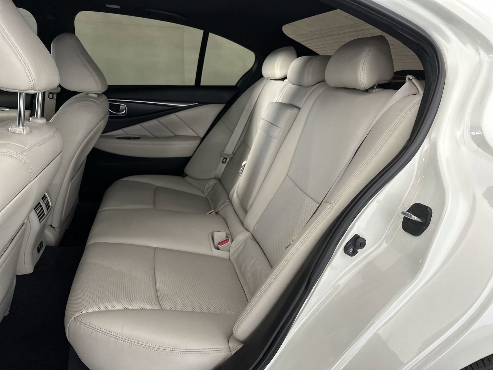 Used 2024 INFINITI Q50 Sensory image 27
