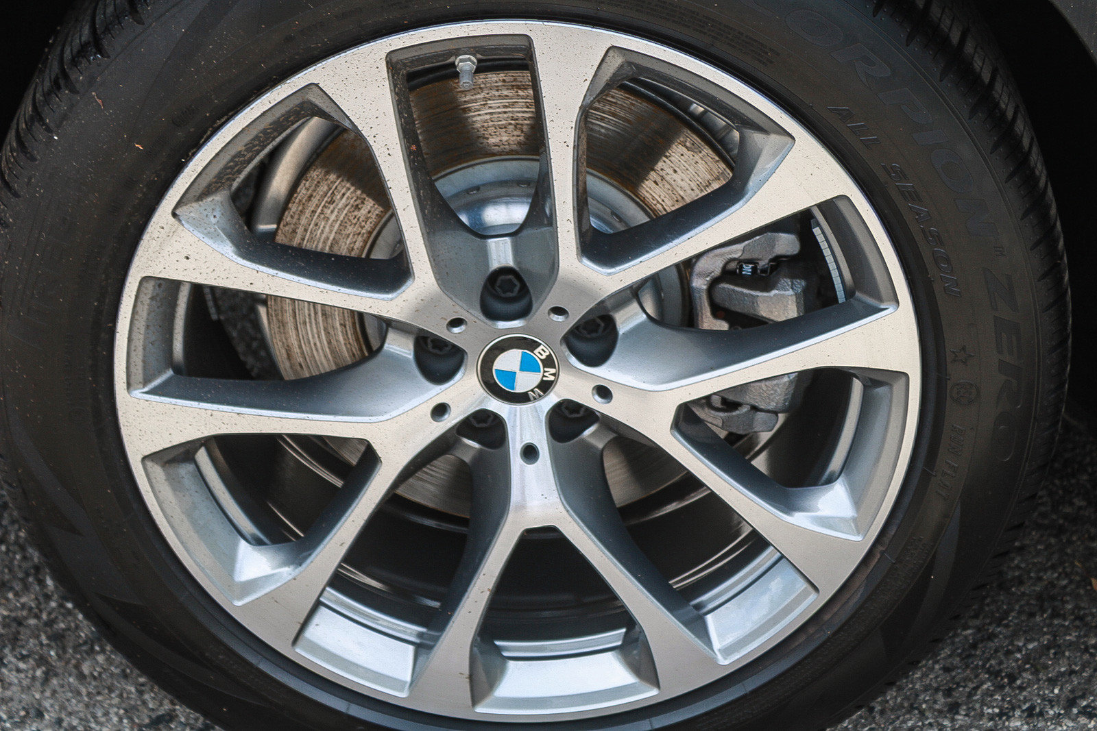 Used 2026 BMW X5 xDrive50e w/ Executive Package AWD/4WD image 11