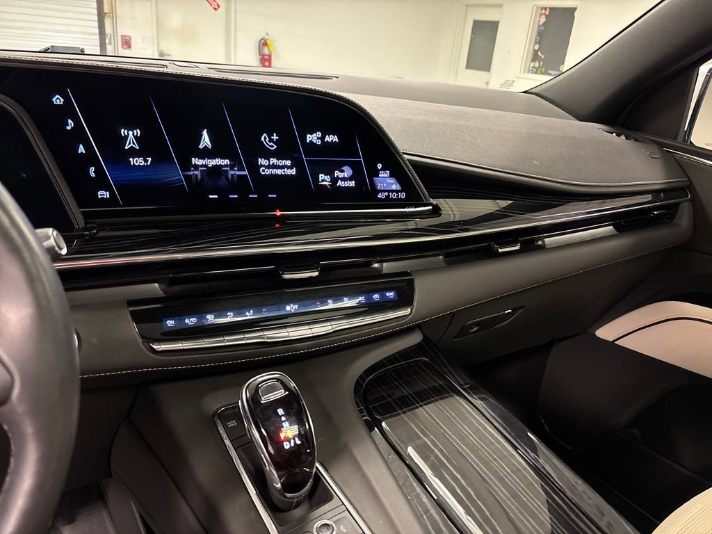 Used 2023 Cadillac Escalade Sport w/ LPO, ONYX Package image 45