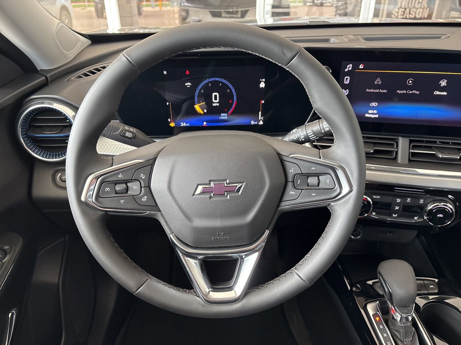 New 2026 Chevrolet Trax LT w/ Driver Confidence Package FWD image 25
