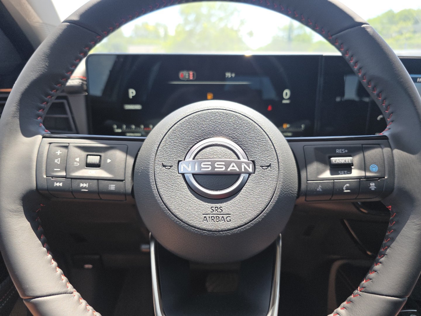 New 2026 Nissan Kicks SR AWD/4WD image 28