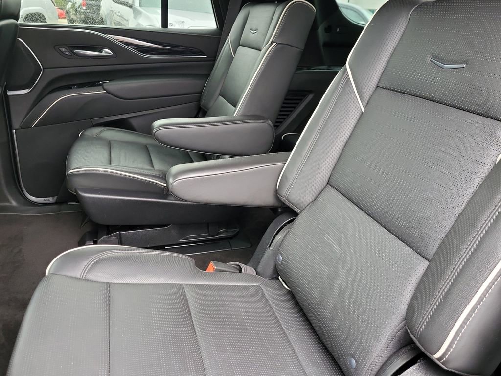 Used 2022 Cadillac Escalade Sport AWD/4WD image 12