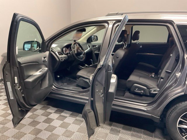 Used 2018 Dodge Journey SE w/ Connectivity Group FWD image 13