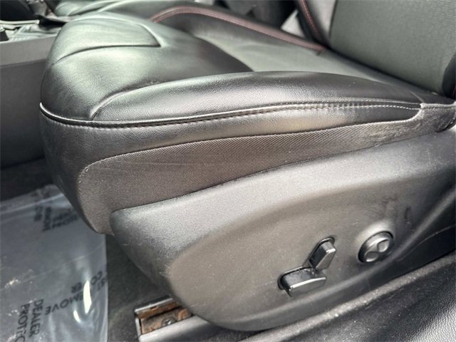 Used 2019 Jeep Cherokee Trailhawk image 18