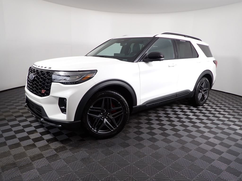 Used 2025 Ford Explorer ST image 9