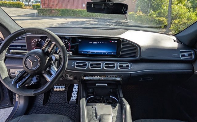 Used 2024 Mercedes-Benz GLE 53 AMG 4MATIC Coupe image 17