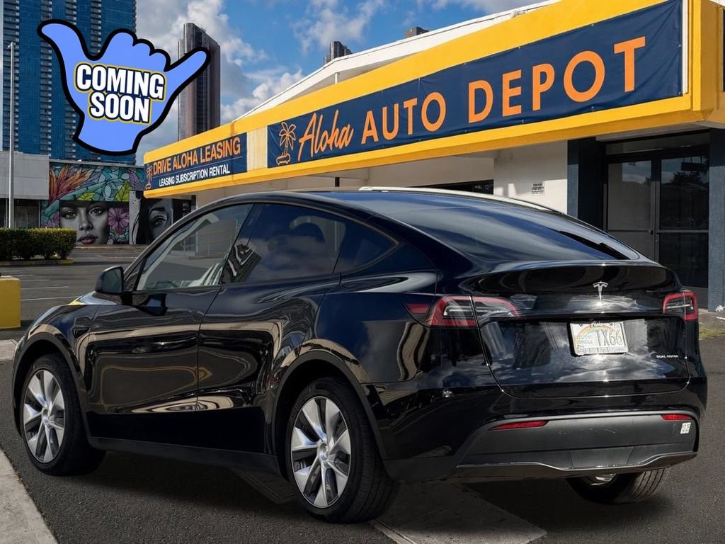 Used 2023 Tesla Model Y AWD video 3