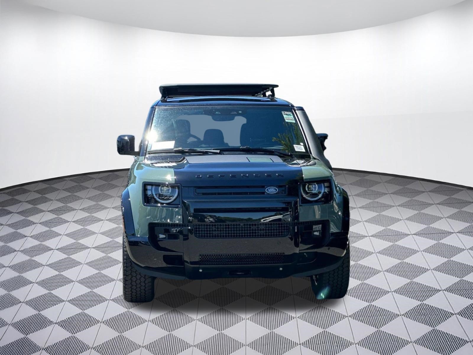 New 2026 Land Rover Defender 110 Trophy Edition AWD/4WD image 5
