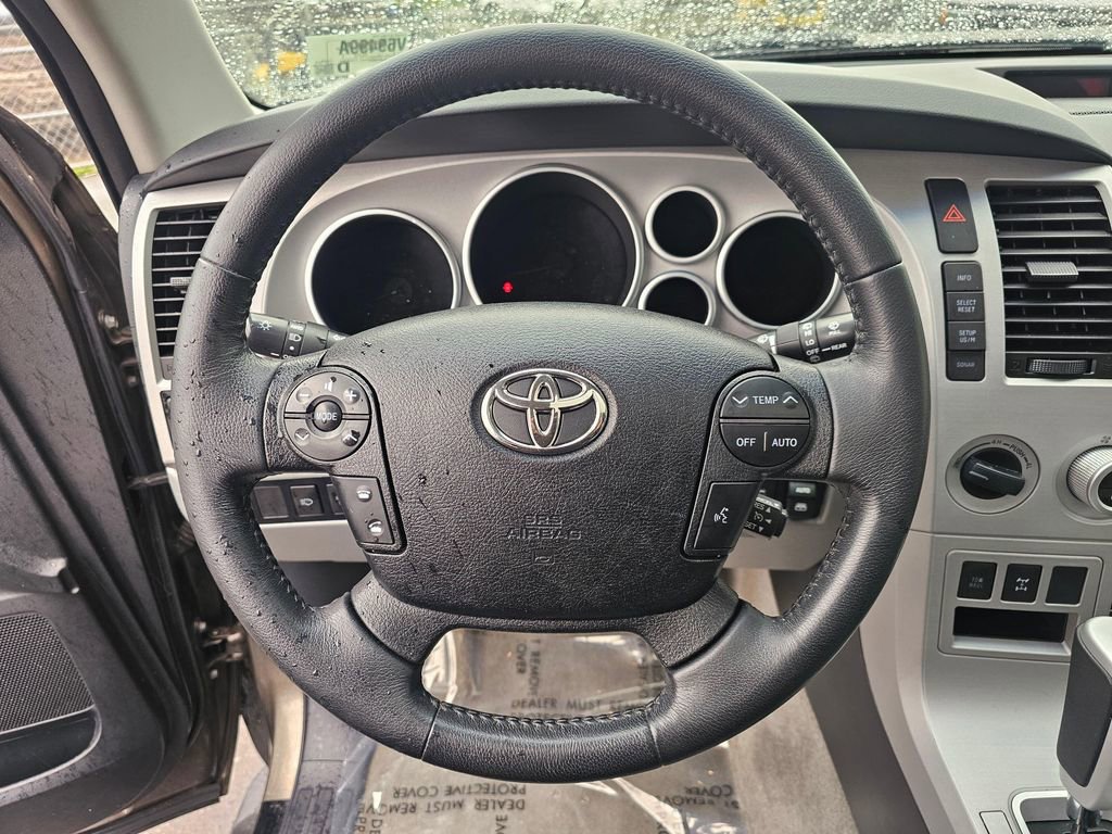 Used 2008 Toyota Sequoia Limited AWD/4WD image 24