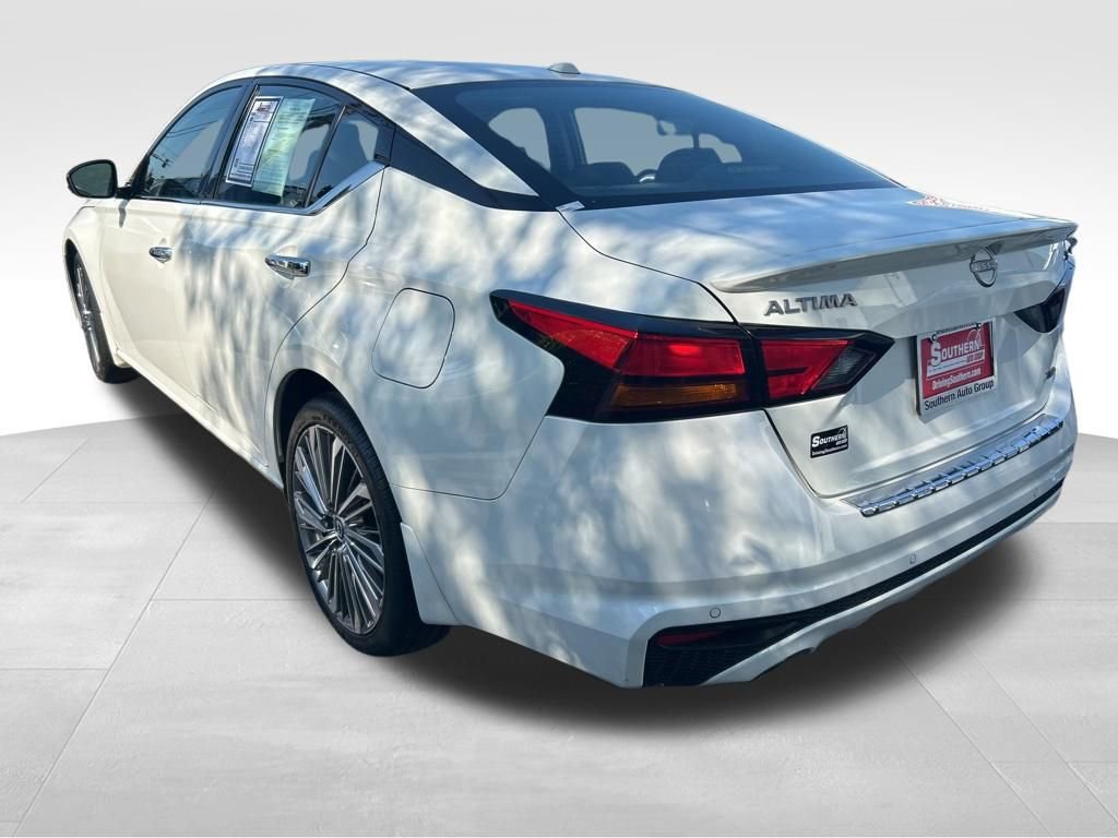 Used 2023 Nissan Altima 2.5 SL AWD/4WD image 4
