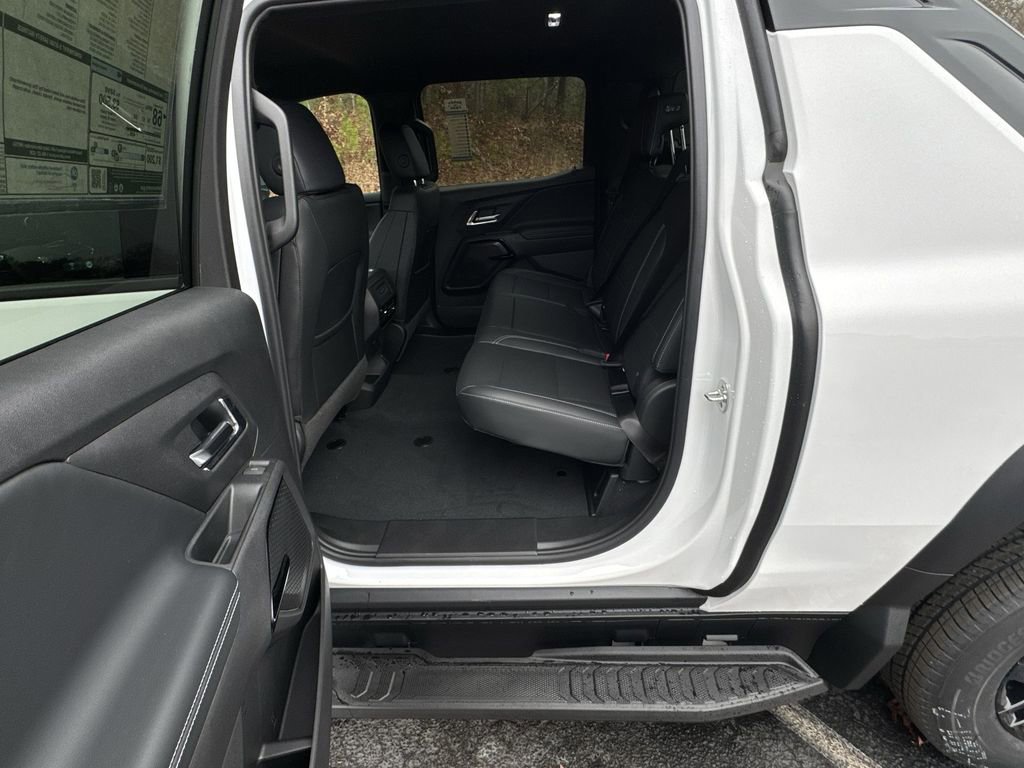 New 2025 Chevrolet Silverado EV LT image 27