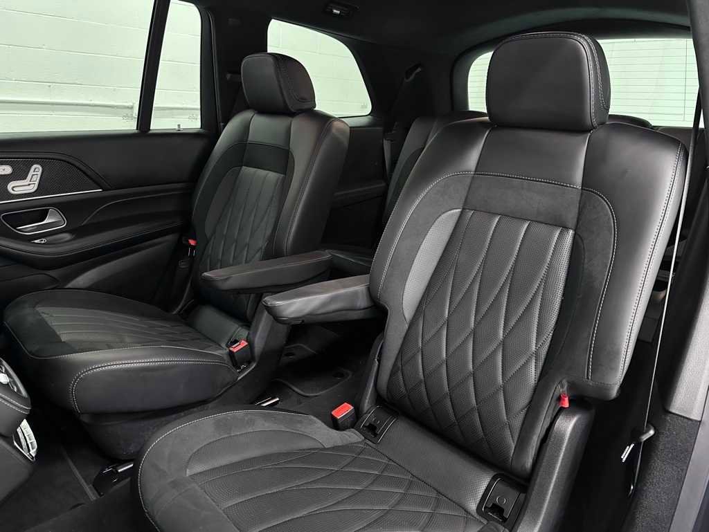 Used 2024 Mercedes-Benz GLS 63 AMG 4MATIC image 15