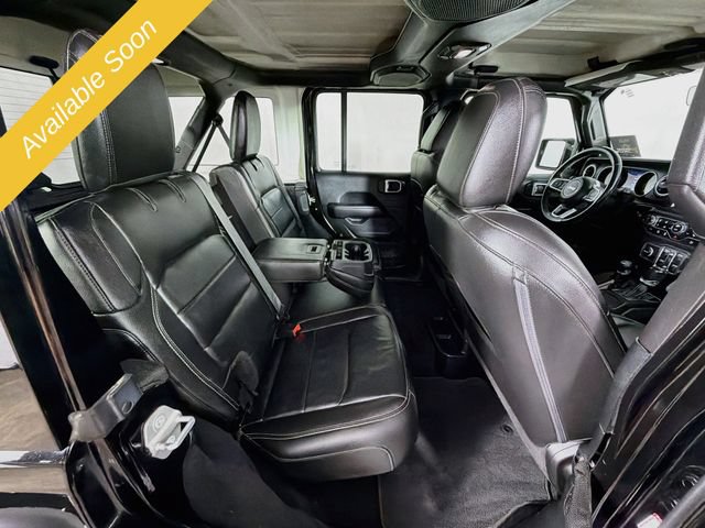 Used 2018 Jeep Wrangler Unlimited Sahara w/ Uconnect 4C Nav & Sound Group AWD/4WD image 27