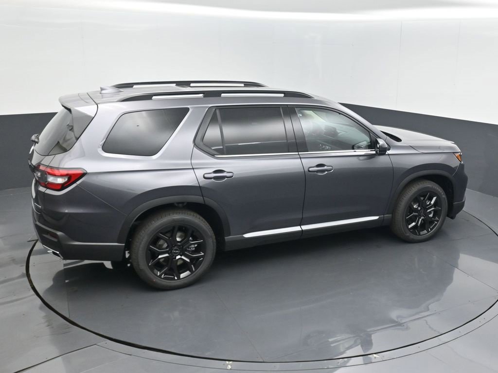 New 2025 Honda Pilot Touring image 24