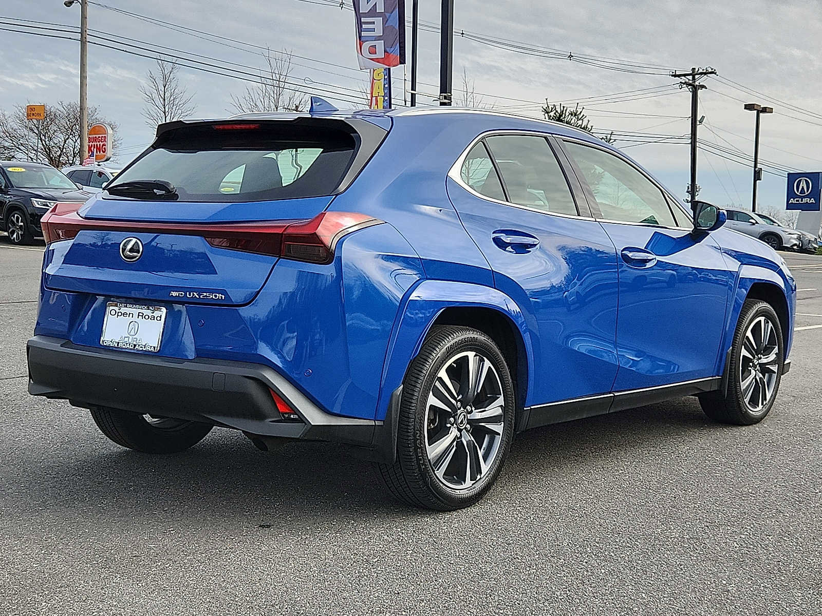 Used 2024 Lexus UX 250h AWD w/ Premium Package image 6