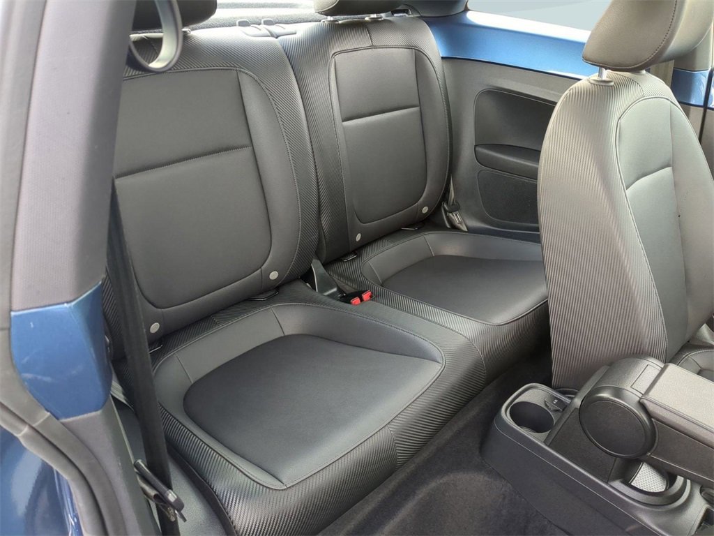 Used 2019 Volkswagen Beetle 2.0T SE image 26