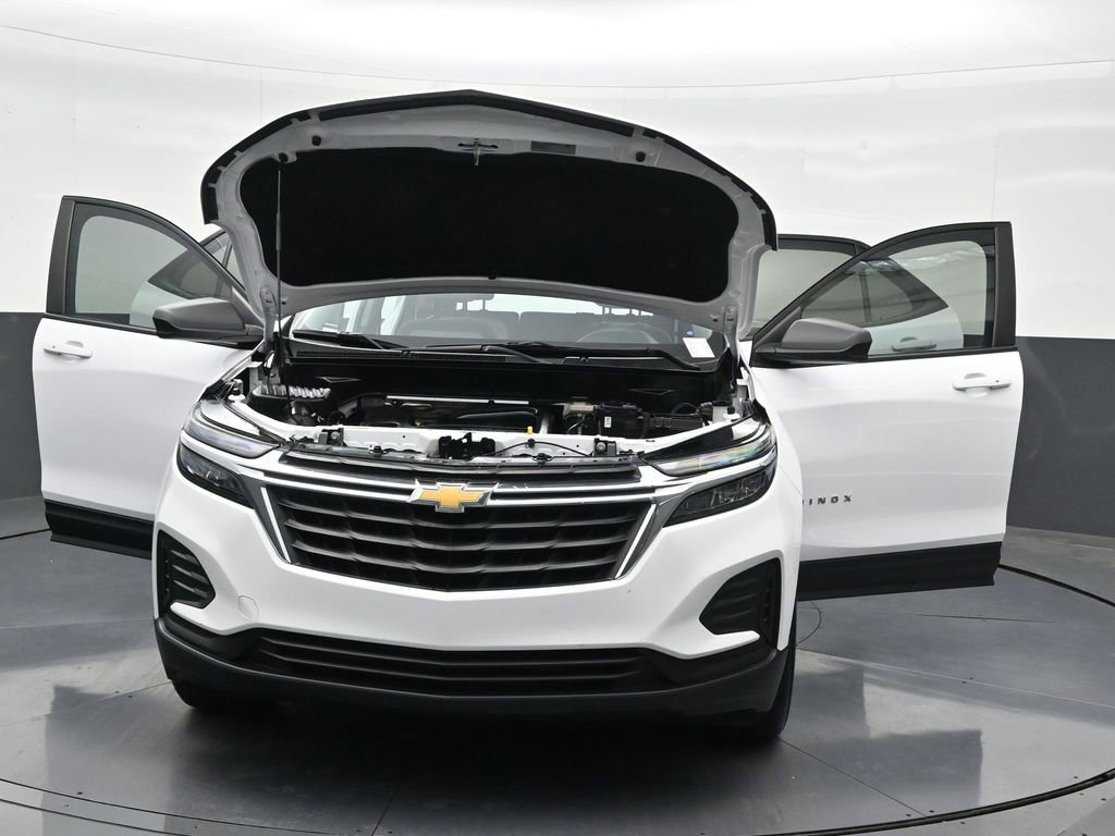 Used 2024 Chevrolet Equinox LS FWD image 38