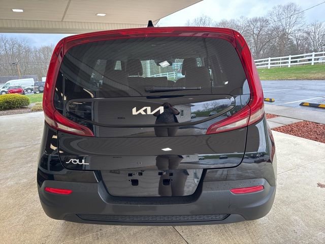Used 2022 Kia Soul LX image 7