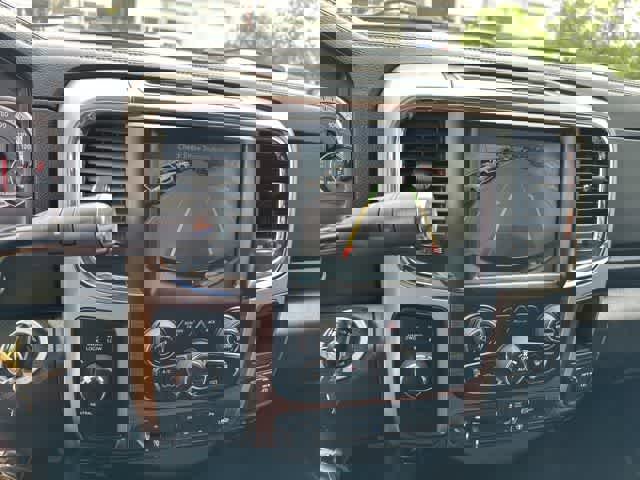 Used 2015 RAM 2500 Laramie AWD/4WD image 8