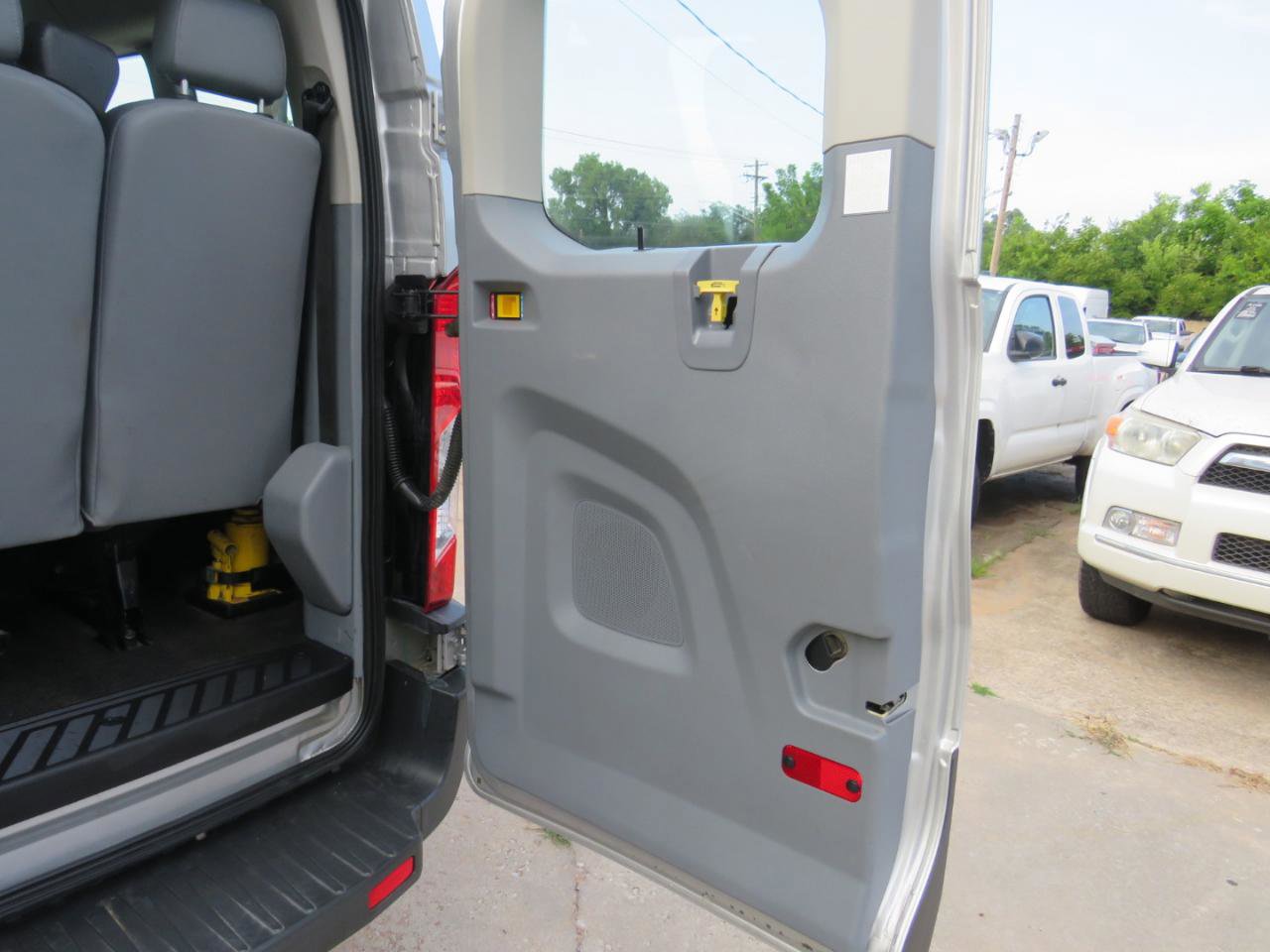 Used 2015 Ford Transit 350 XL RWD image 30