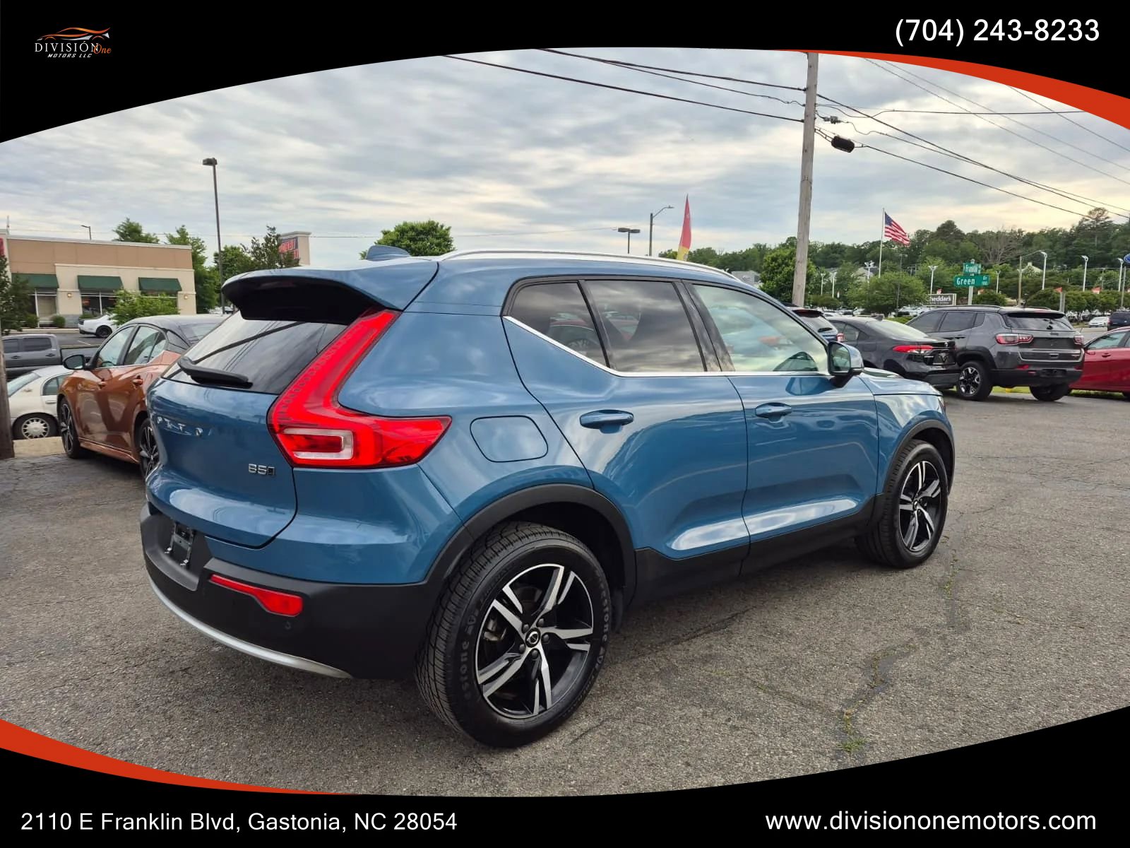 Used 2024 Volvo XC40 B5 Core AWD/4WD image 6
