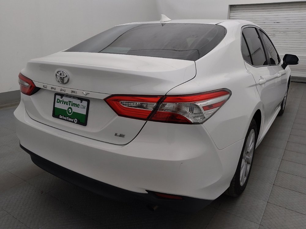 Used 2019 Toyota Camry LE FWD image 9
