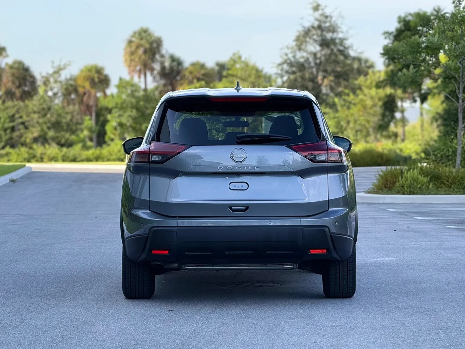 Used 2025 Nissan Rogue SV FWD image 6