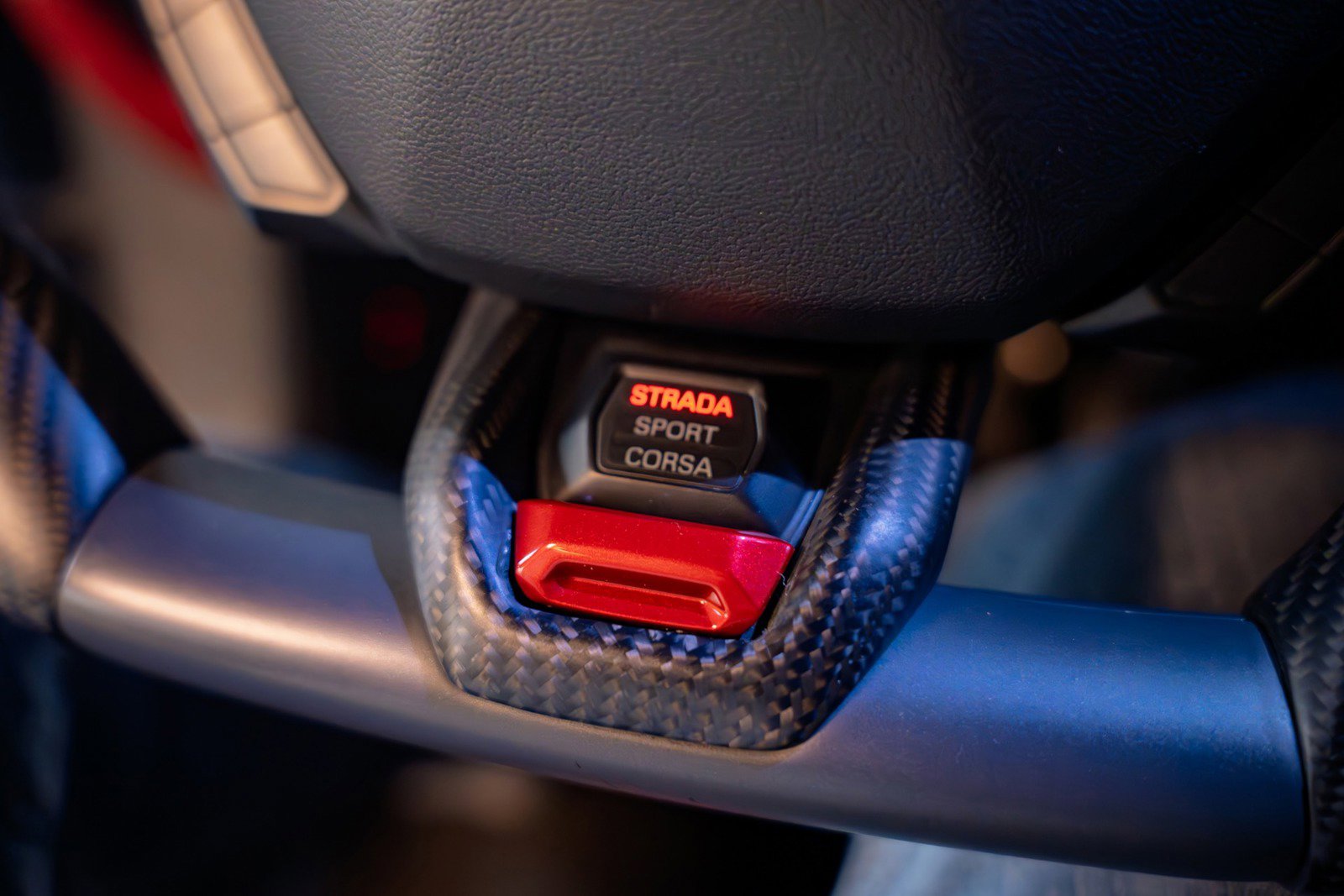 Used 2015 Lamborghini Huracan LP 610-4 image 26